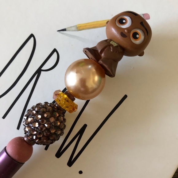 Disney Doorables: Star Wars: Mace Windu handmade beaded pen - Picture 1 of 3